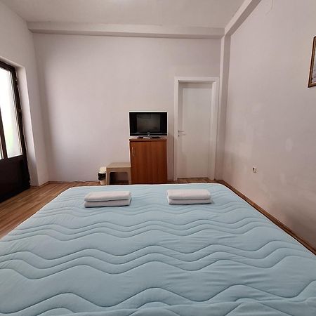 Studio Apartments Oleg Ohrid Luaran gambar