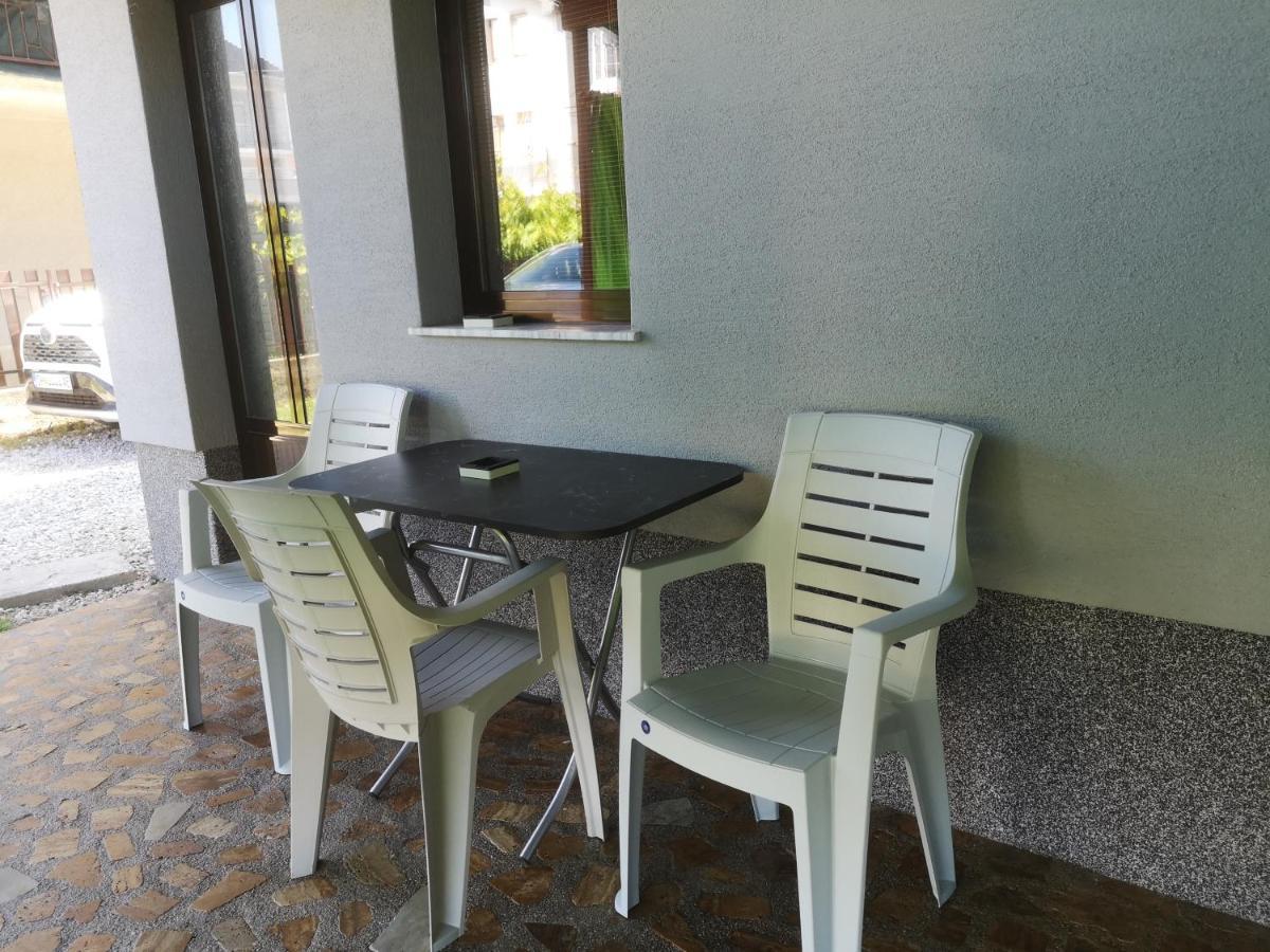 Studio Apartments Oleg Ohrid Bilik gambar