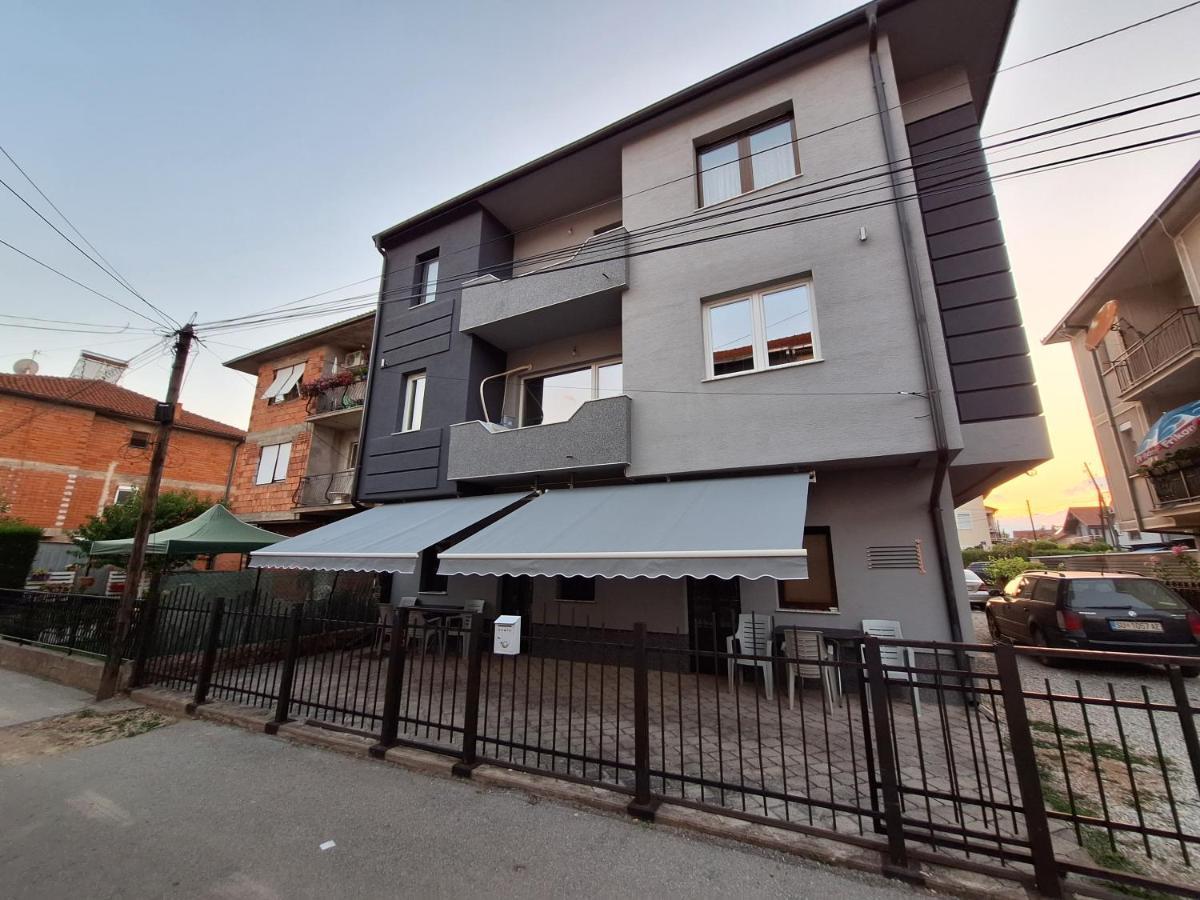 Studio Apartments Oleg Ohrid Luaran gambar