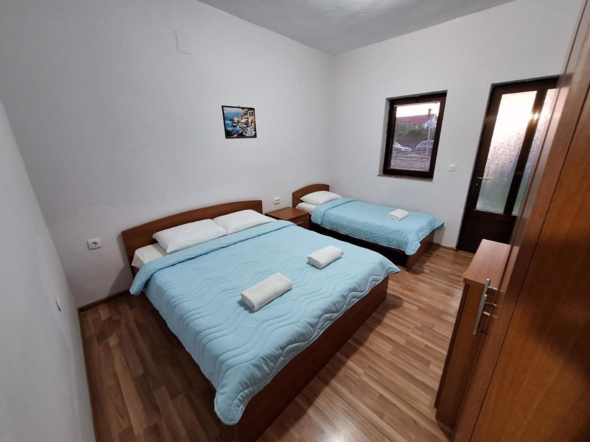 Studio Apartments Oleg Ohrid Luaran gambar