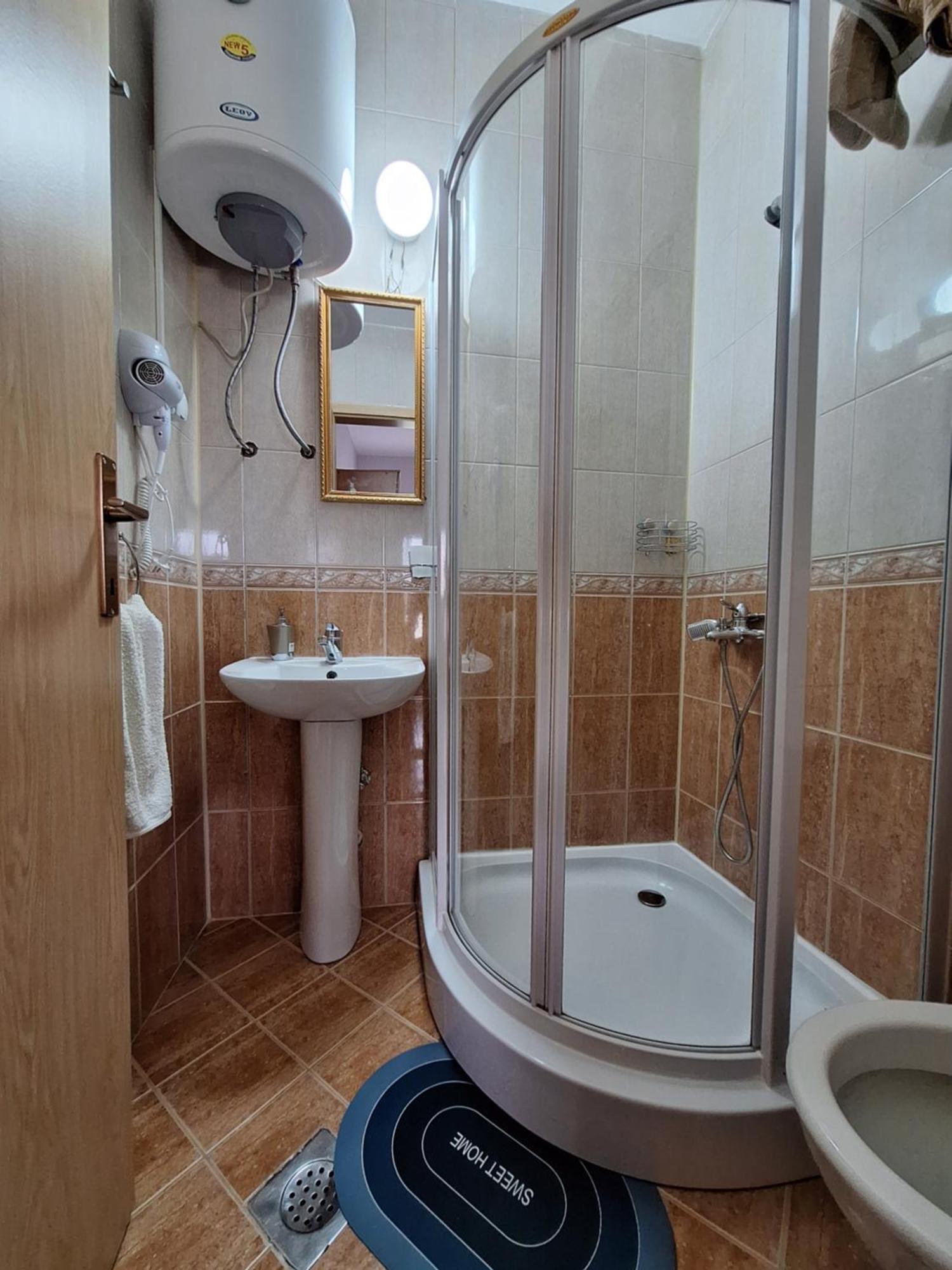 Studio Apartments Oleg Ohrid Luaran gambar